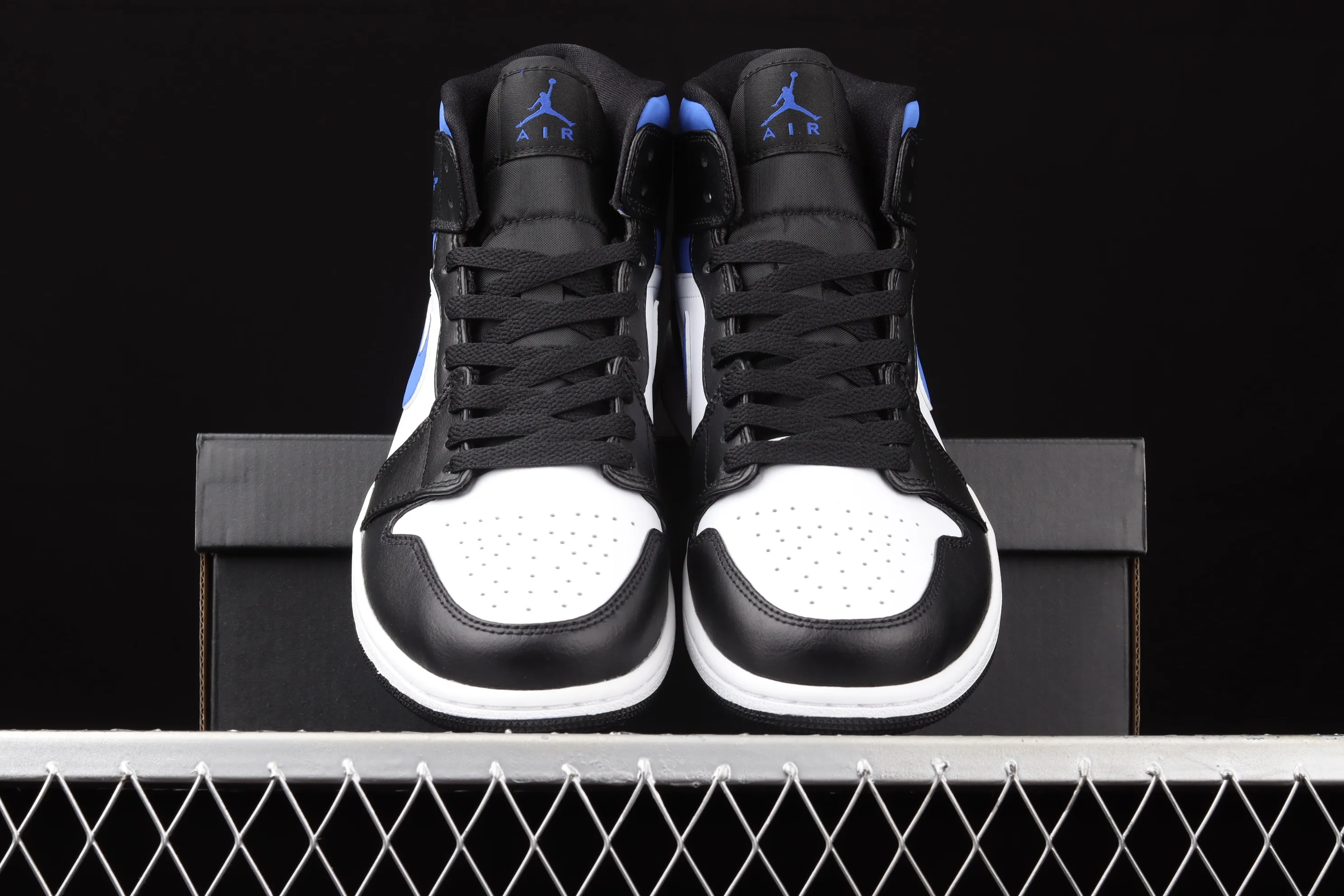 All categories Air Jordan Jordan series basketball shoes Air Jordan 1 Mid G version pure original Air Jordan 1 Mid AJ1 Joe 1 Royal Blue China basketball shoes 554724-140